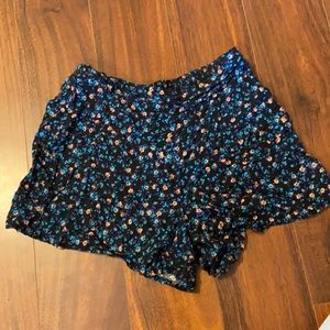 Flowy floral shorts